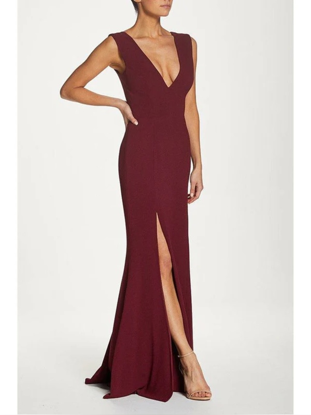 Dress the Population Sandra V-Neck Gown in Burgundy Size S